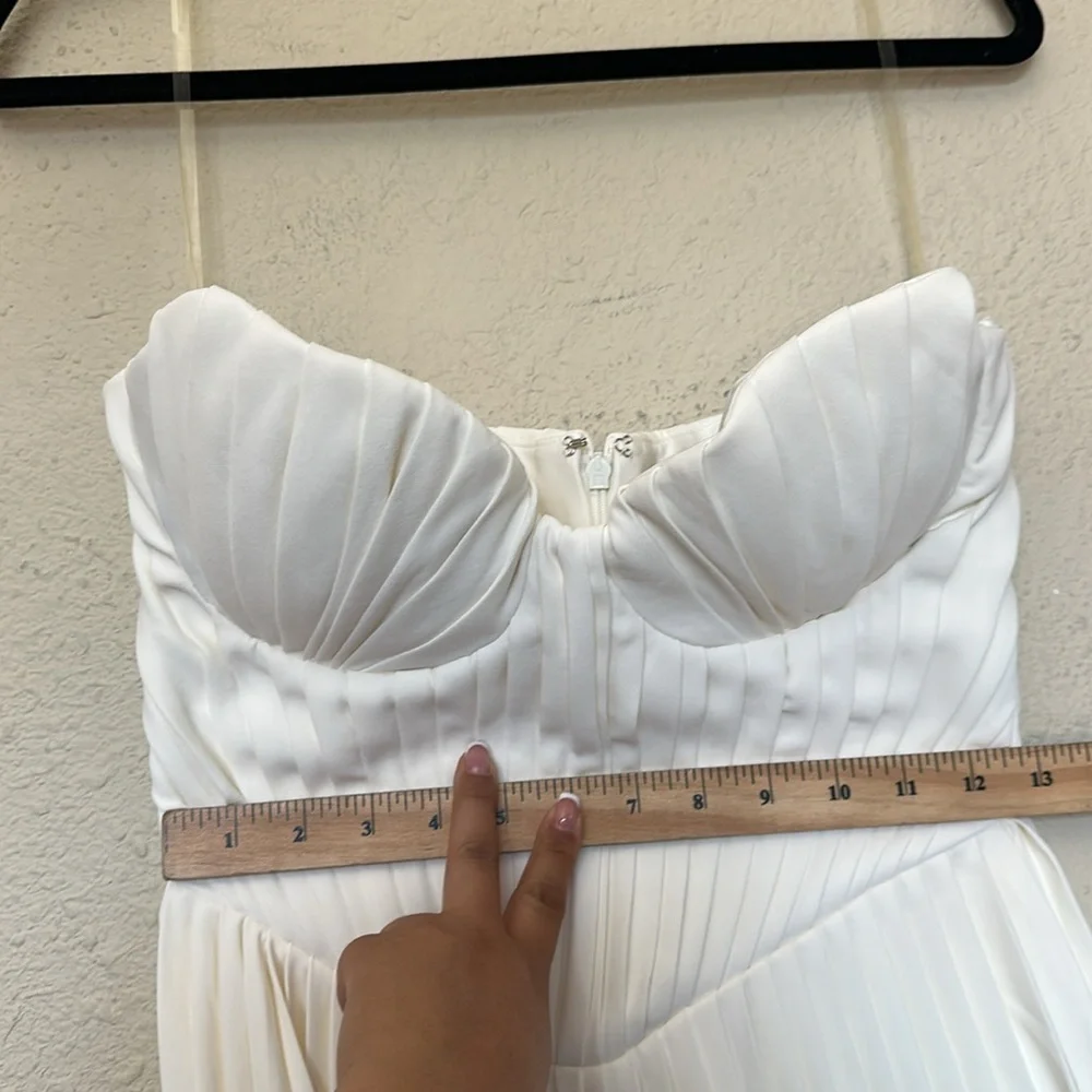 HOUSE OF CB size S D-DD‎ 'Amorata' Ivory Pleated Maxi Dress NWOT